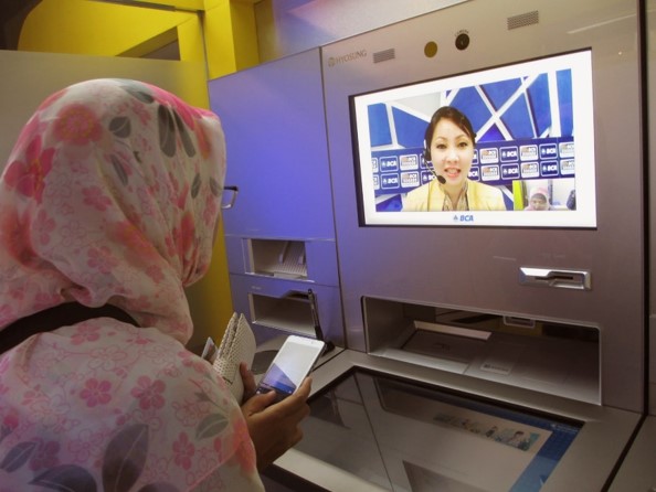 Indonesia video-ATM BCA bank
